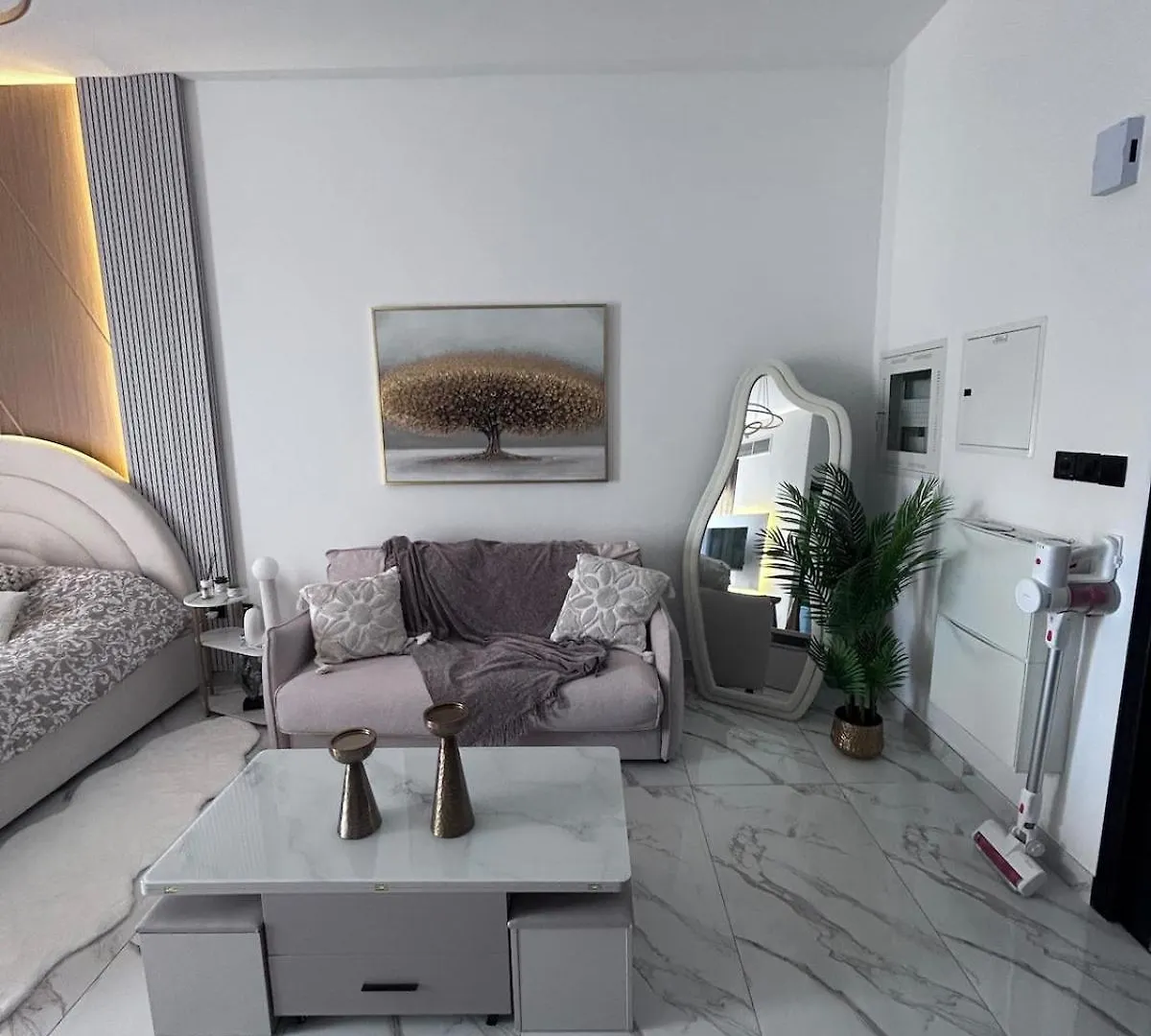 Studio Olivz A International City Dubai